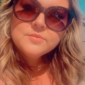 Meet your Posher, Anna kate